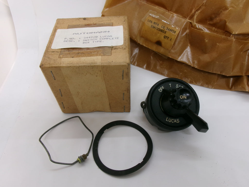 NOS Lucas PLC6 Part no 344920 3-pos. Ignition, side & headlight switch 1946 - 60