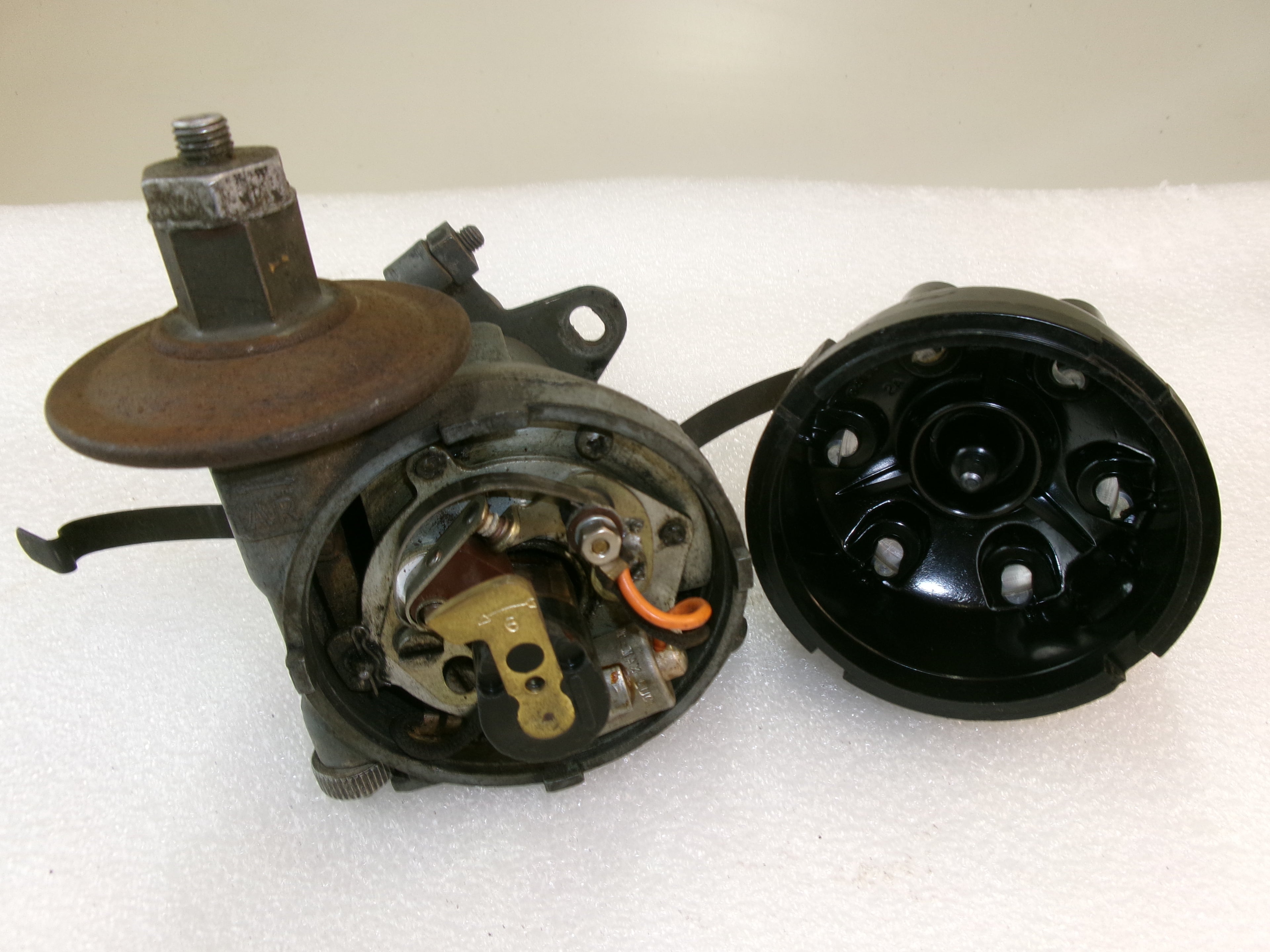 OEM Lucas DMBZ6A 40528A Distributor For Jaguar 2.4L Mk I, II to 1960