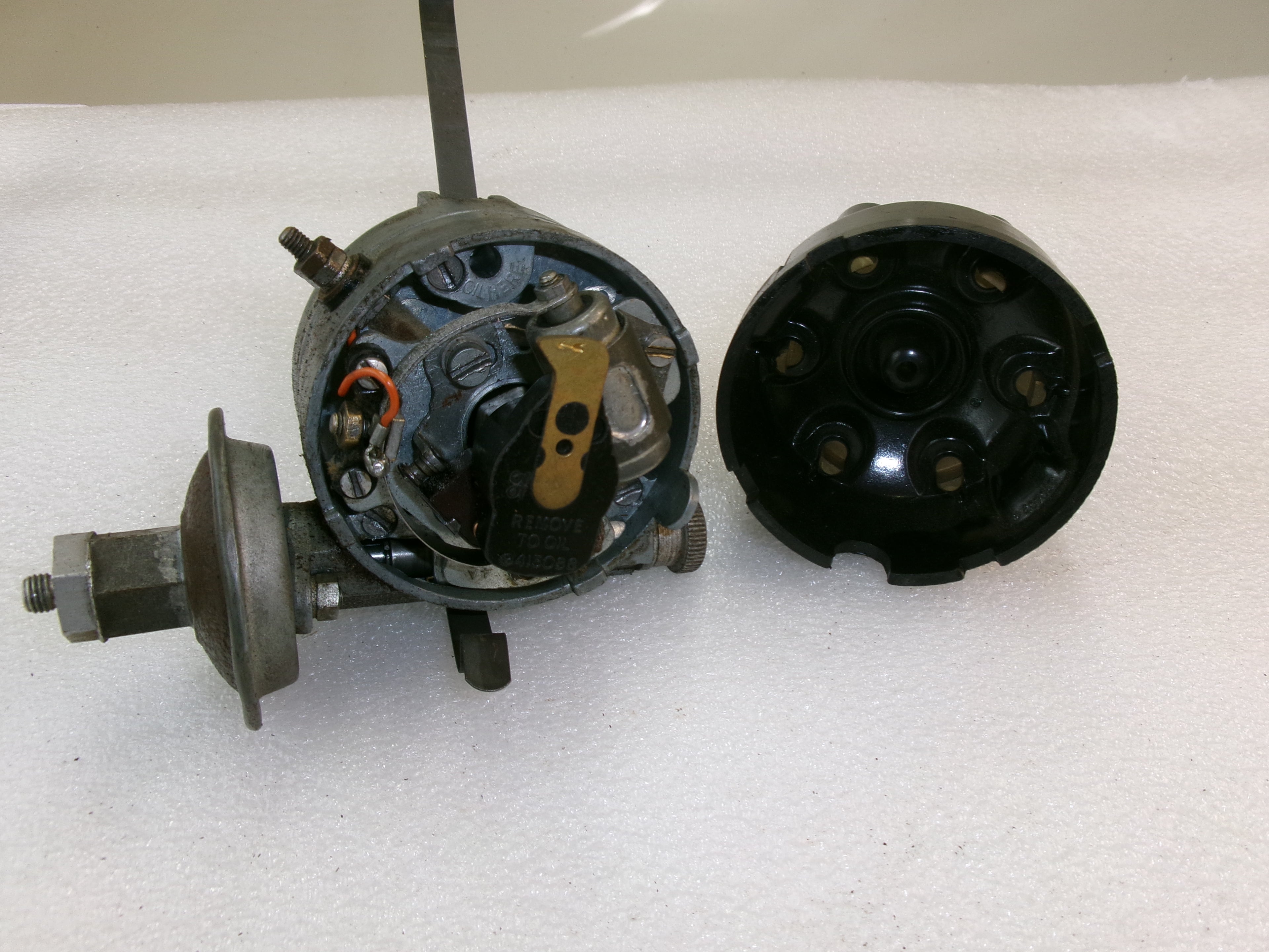 OEM Lucas DVZ6A 40585E Distributor may suit mid 60's Jaguar Mk, Humber S. Snipe