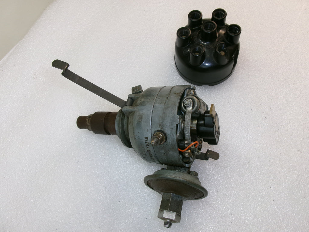 OEM Lucas DVZ6A 40585E Distributor may suit mid 60's Jaguar Mk, Humber S. Snipe