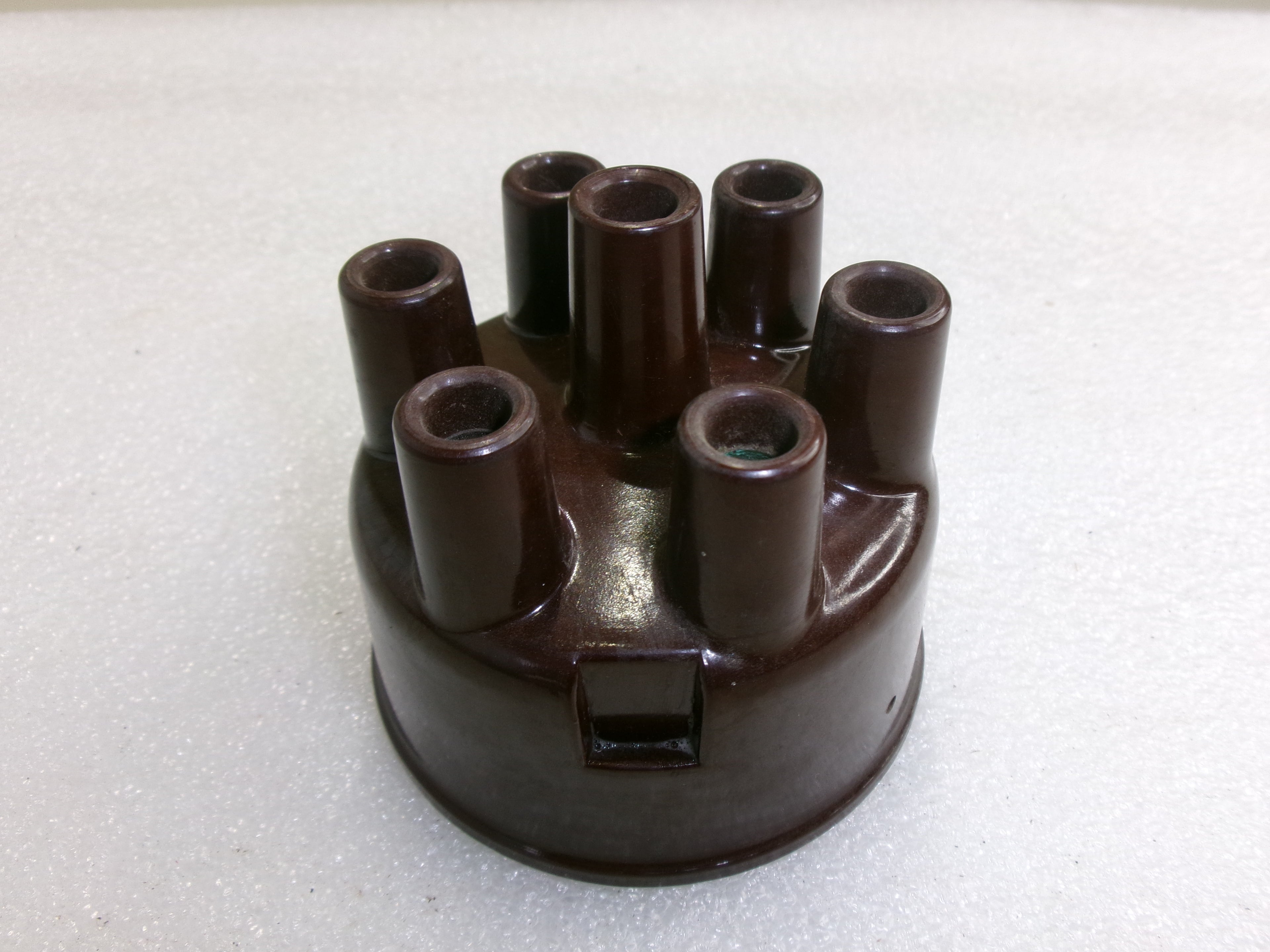 NOS 6cyl Distributor Cap 1AO1003 AL32 for Plymouth Dodge Chrysler