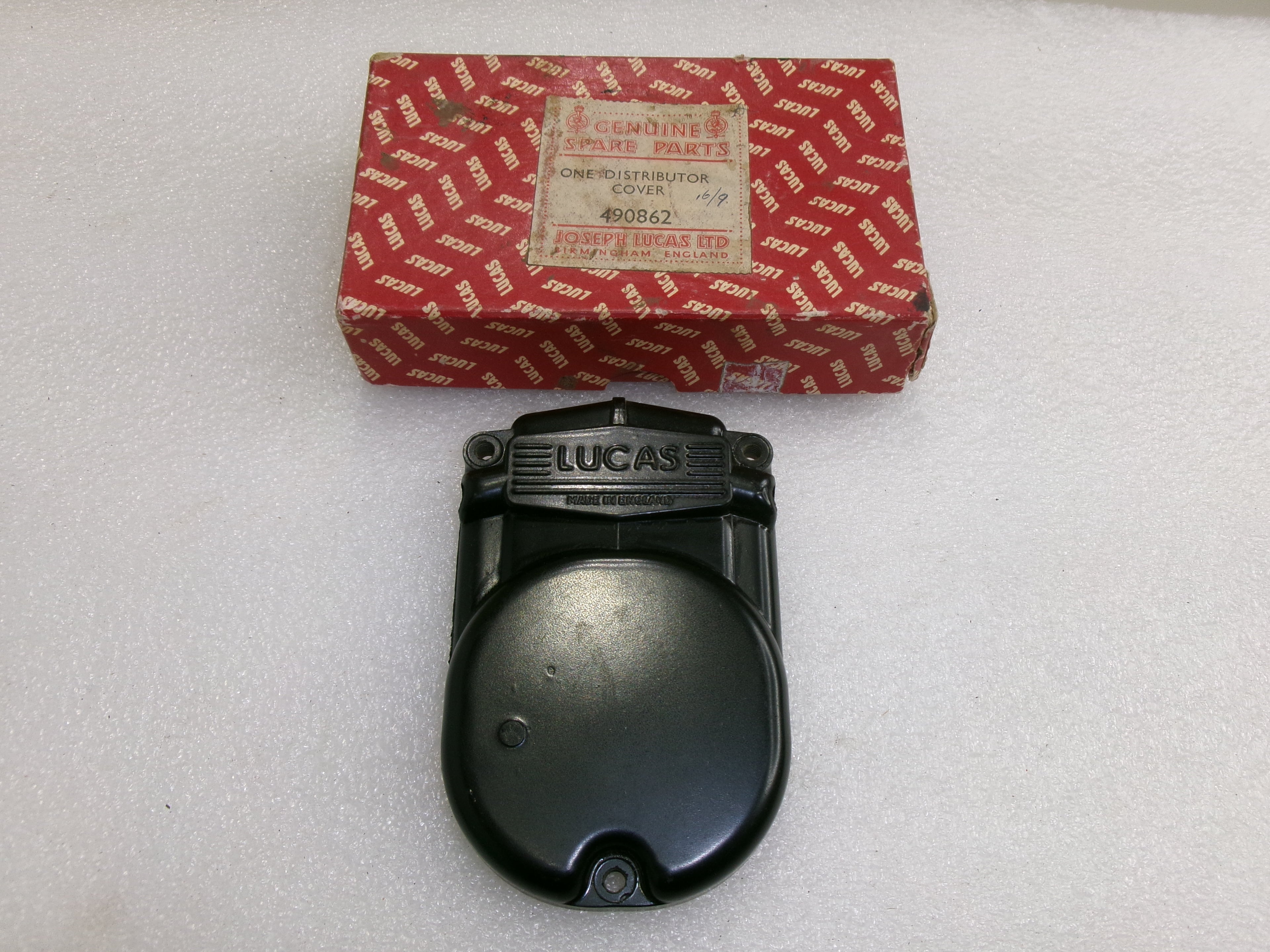 NOS Lucas Magneto Distributor Cover 490862