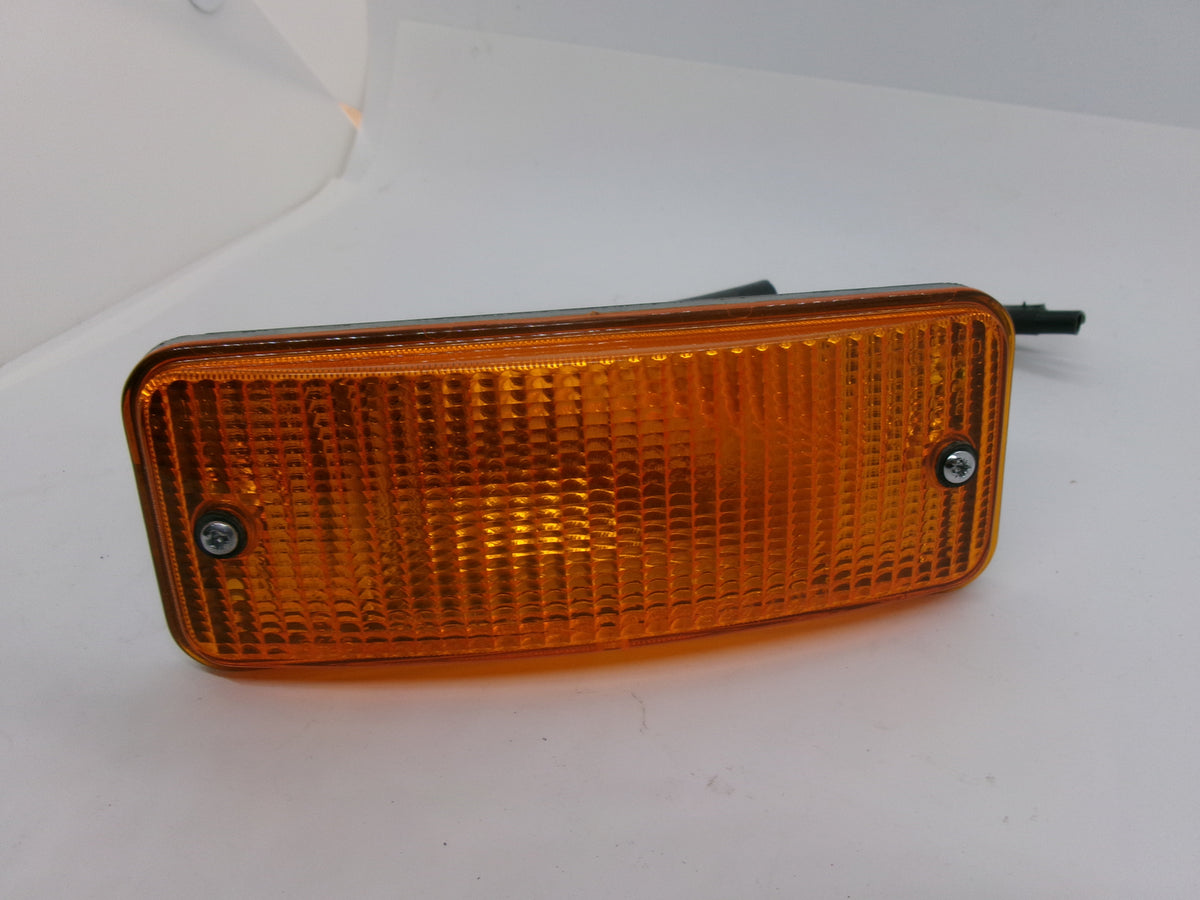 NOS Lucas RIGHT hand Amber Indicator Light Assembly L930 MGA Midget 1500 - Bluemoon Classic Parts