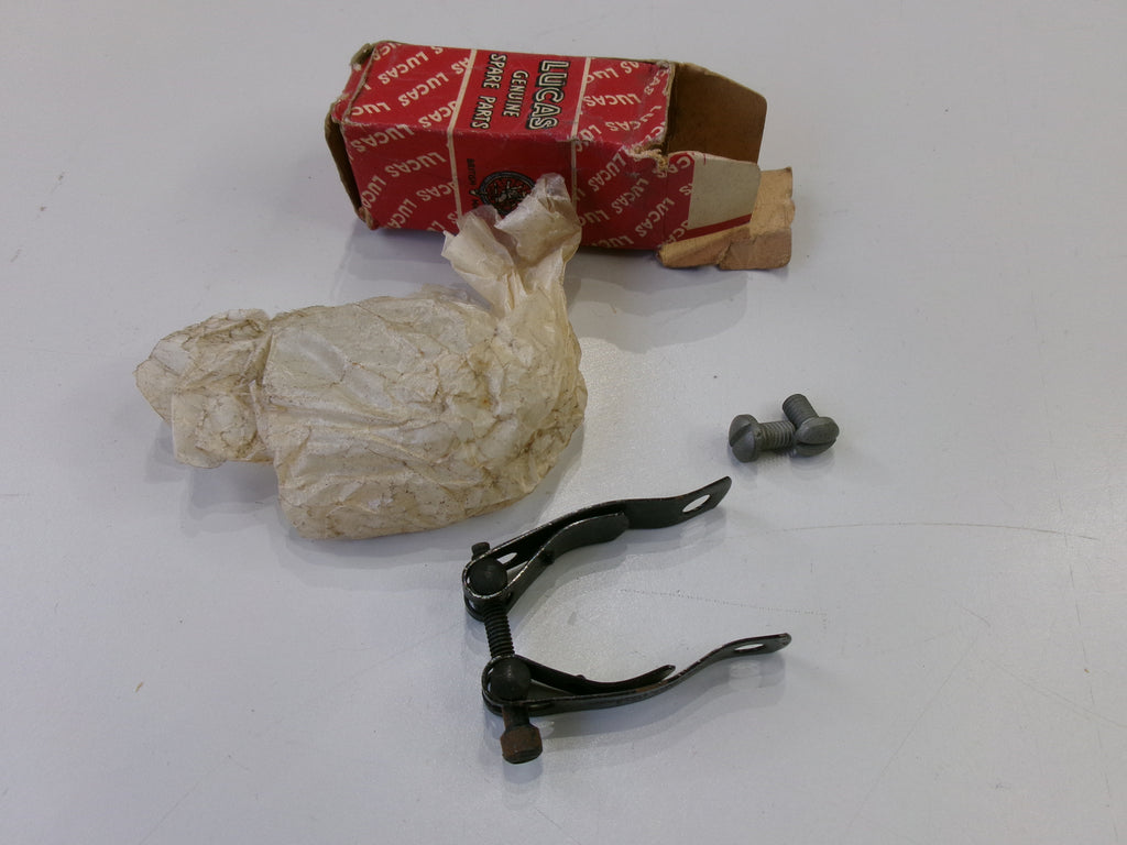 NOS Lucas 380527 1 1/4" dia. Horn Clip for Horn Push MG HRG Morris - Bluemoon Classic Parts