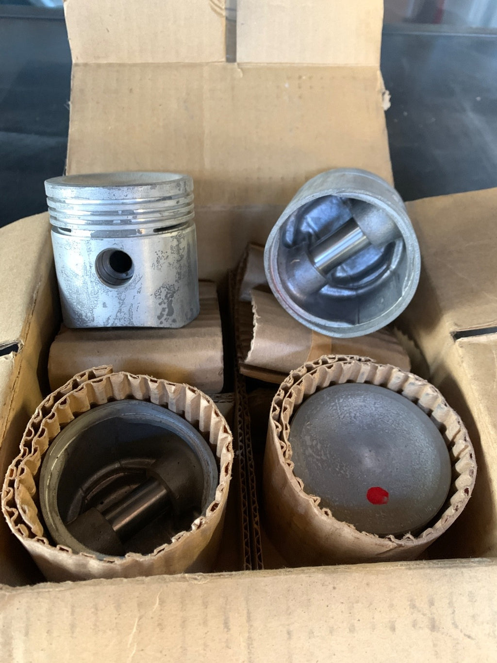 ACL 4cyl Morris NOS Piston Set .040" (no rings) - Bluemoon Classic Parts
