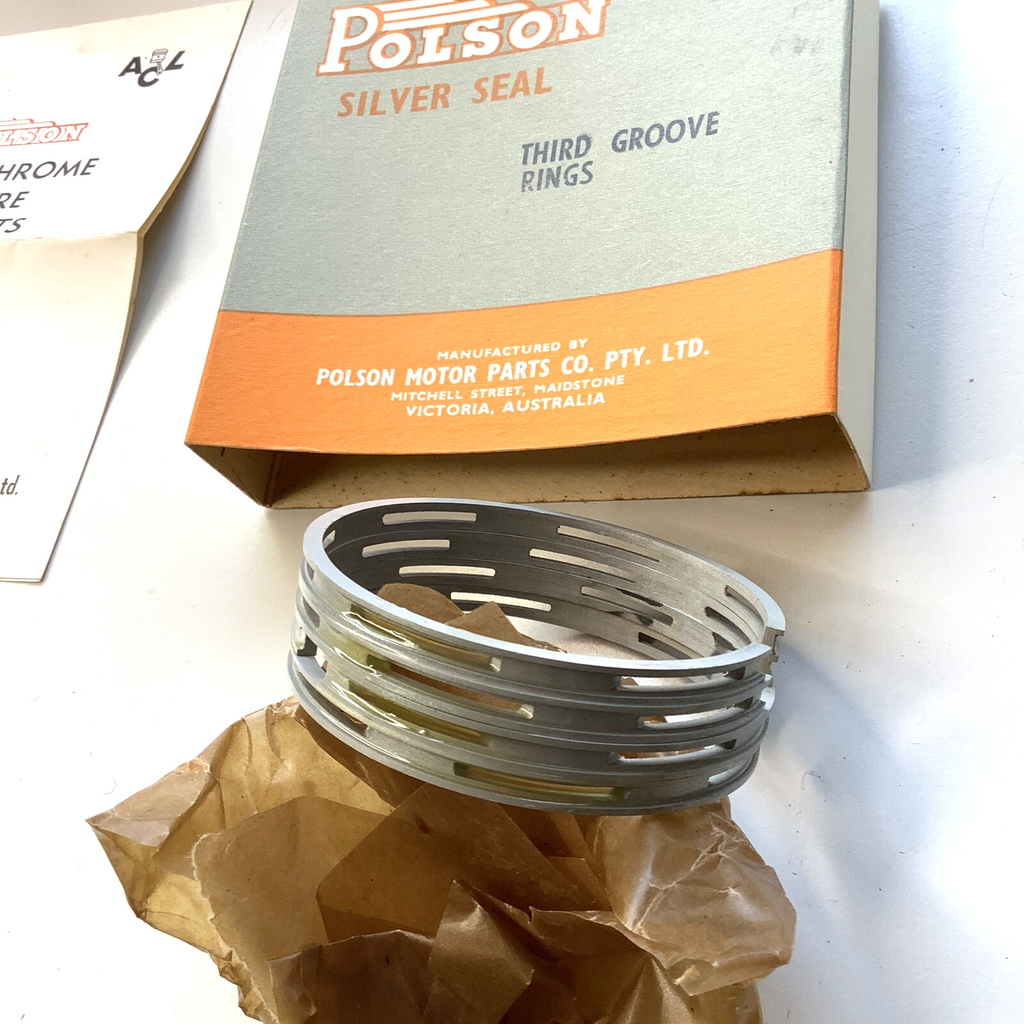 NOS Standard Flying Ten 10hp Piston Ring Set 2.5 ” STD Bore - Bluemoon Classic Parts
