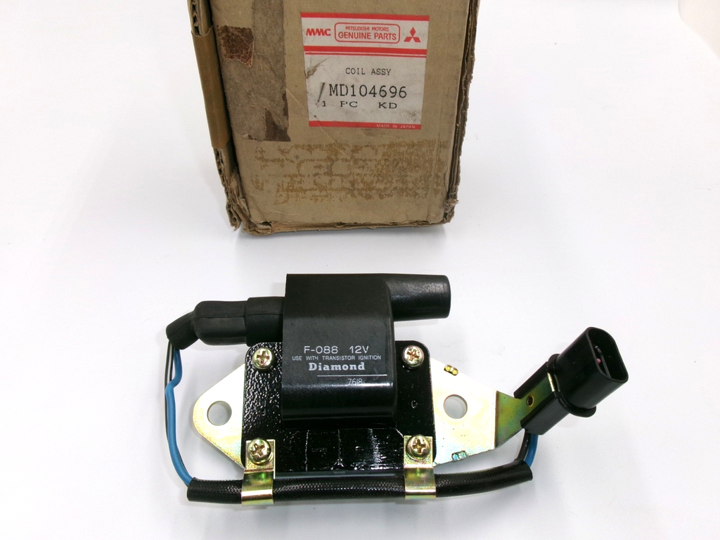 NOS OEM Genuine Mitsubishi Ignition Coil Assembly Part MD104696 Galant HG HH + - Bluemoon Classic Parts