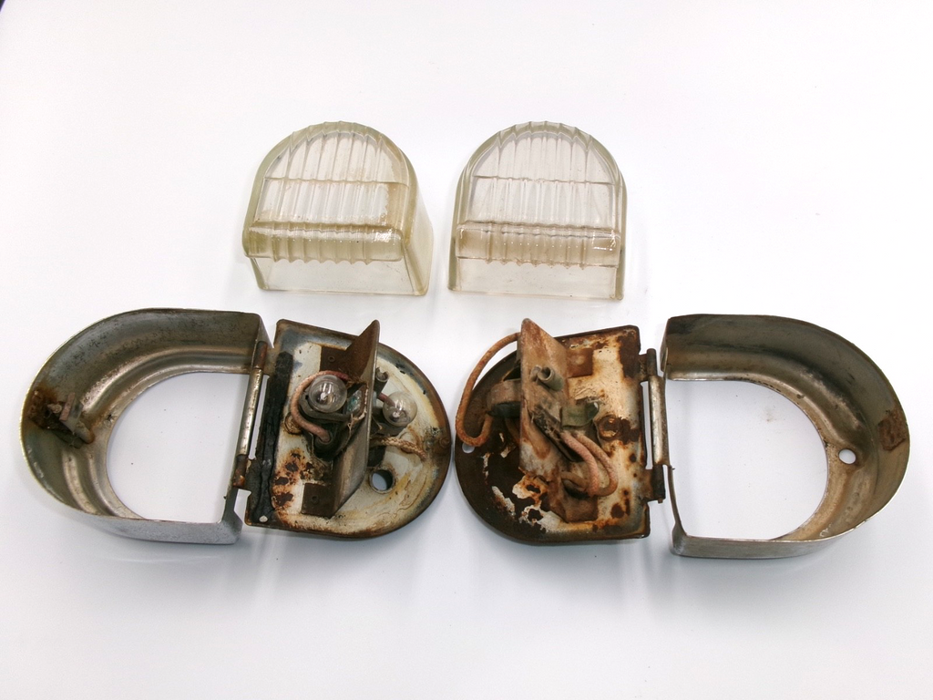 One PAIR Lucas Genuine L476 D Lamps Stop Tail Number Plate Lights 53117 572441 - Bluemoon Classic Parts