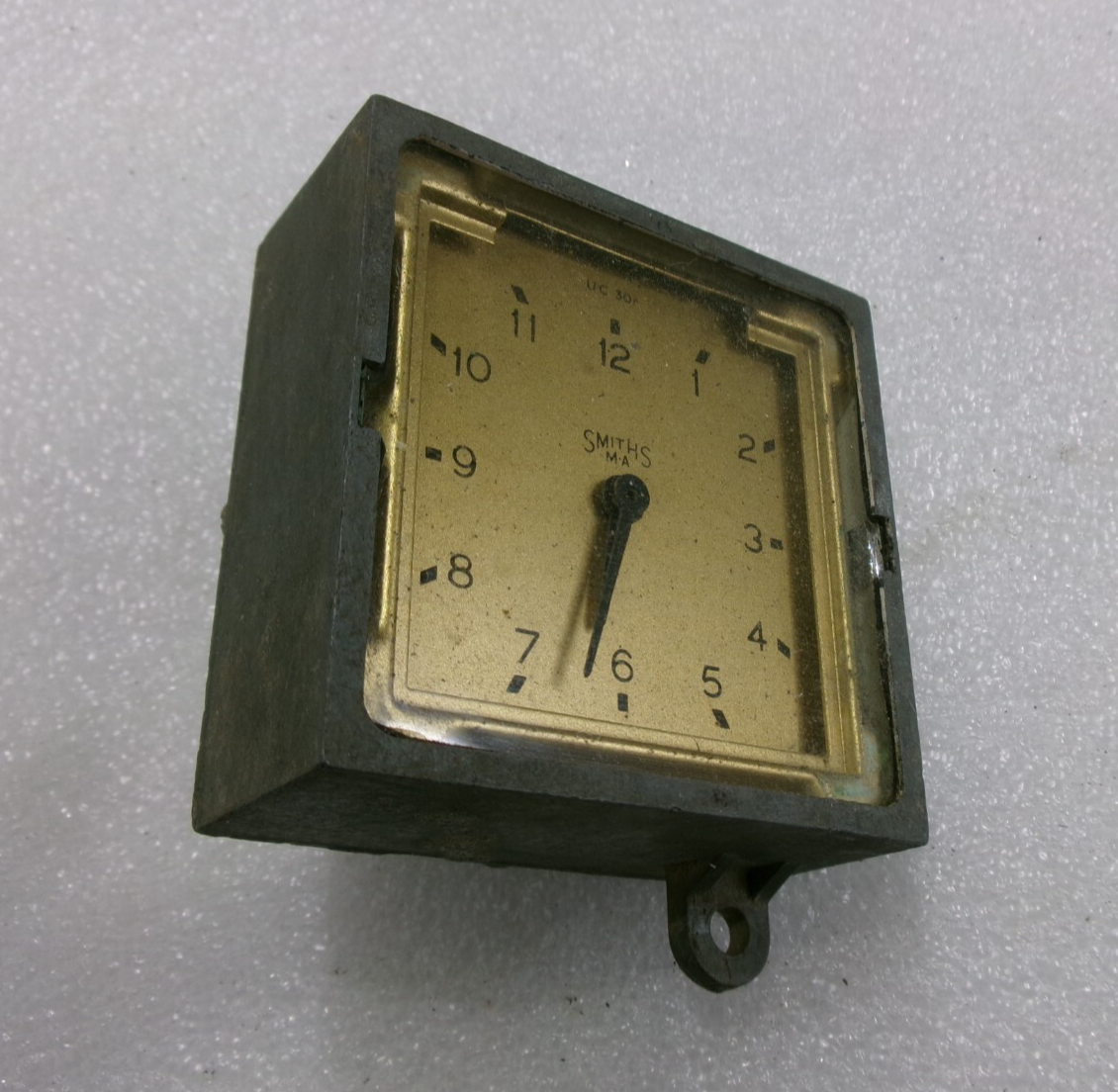 Smiths clock UC 301 for 1949-1955 Austin Sheerline. Untested, used - Bluemoon Classic Parts