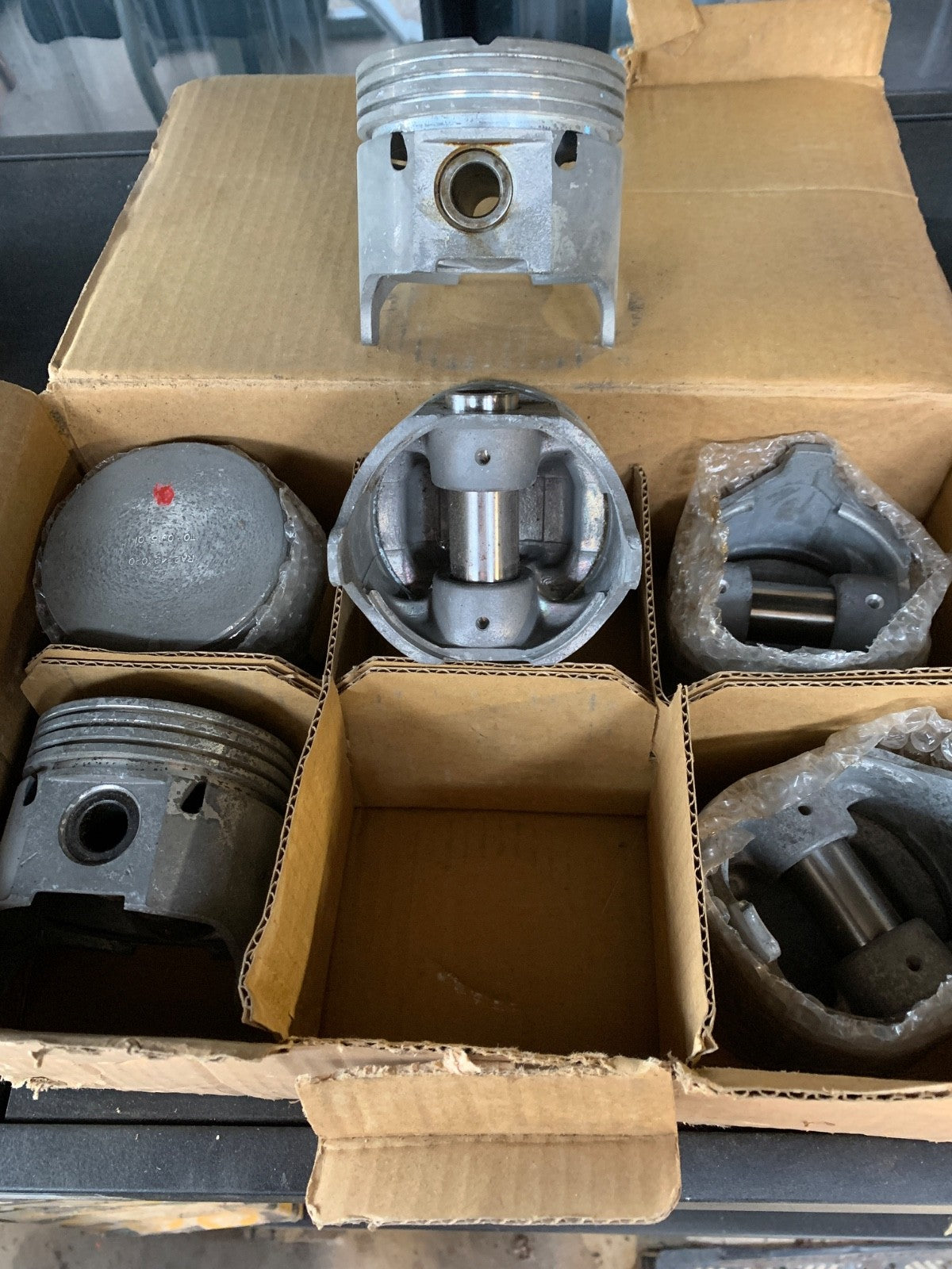 ACL 1960-66 Ford Falcon 170 XK-XR Mustang NOS Piston Set .020" (no rings) - Bluemoon Classic Parts