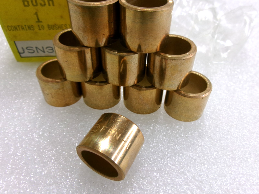 Bosch Bushes for Toyota Starters 4 x NOS Bosch Bushes for 1980's Starters 28100-41020 28100-42021, 42020