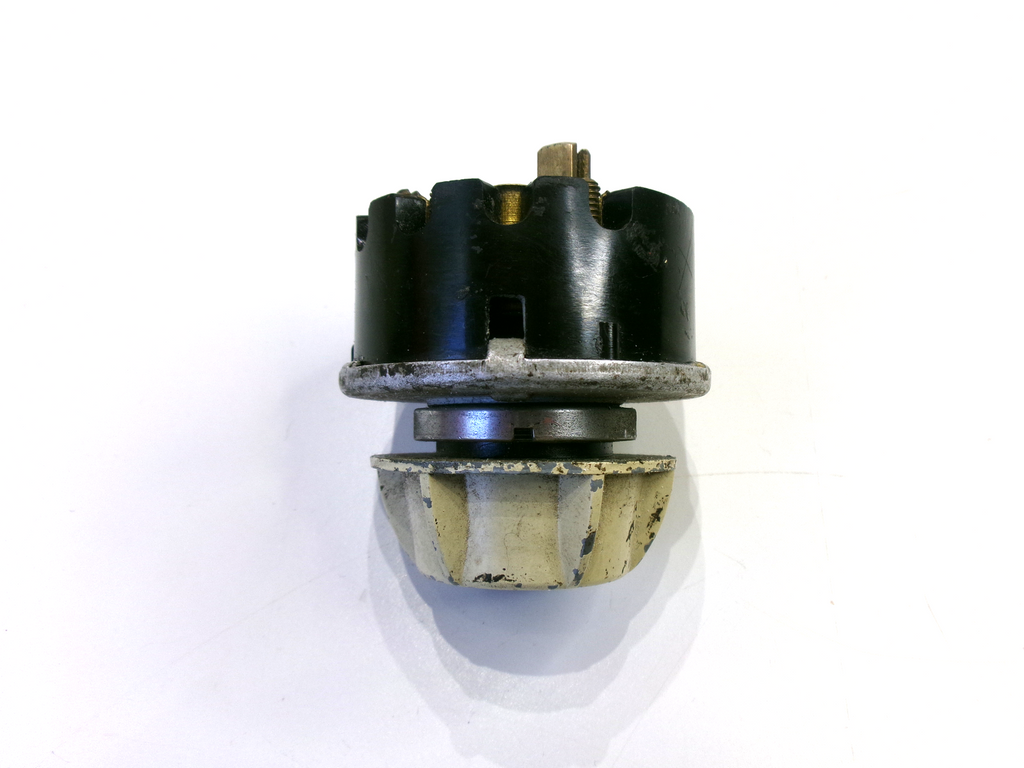 Lucas PLC-6 Part no 34090 2-pos. Ignition switch for Bristol & Hillman - Bluemoon Classic Parts