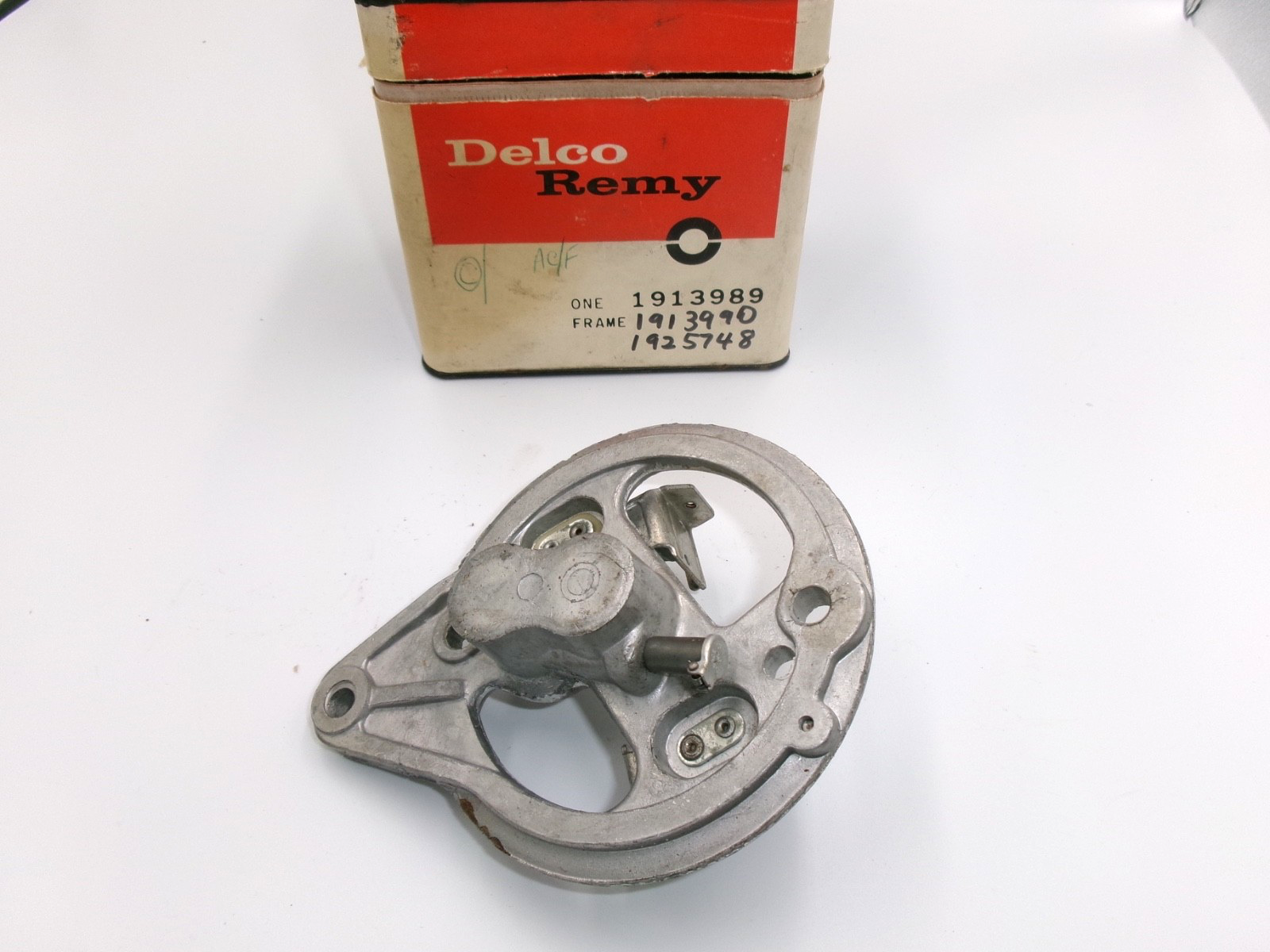 NOS Delco Remy Generator CE Frame suits 6 cyl 1946-52 Packard 1951-2 Chevrolet - Bluemoon Classic Parts