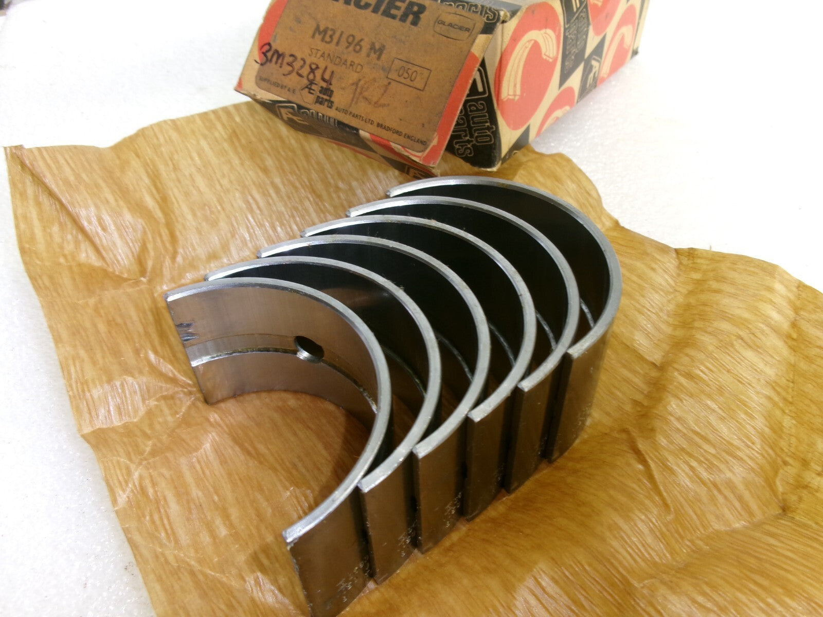 NOS MAIN Bearings .050 3M3284 Standard, Leyland Van 15 20 cwt Massey Ferguson 35 - Bluemoon Classic Parts