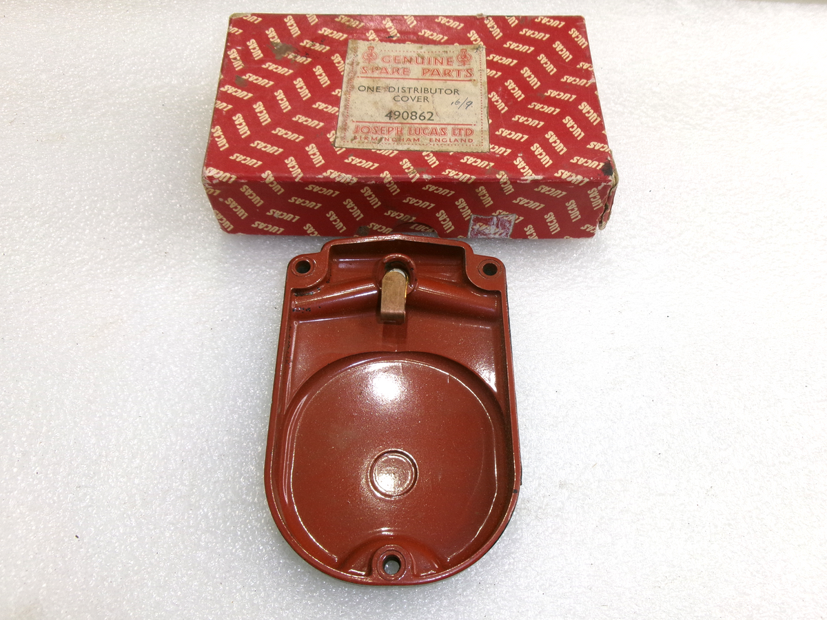 NOS Lucas Magneto Distributor Cover 490862 - Bluemoon Classic Parts