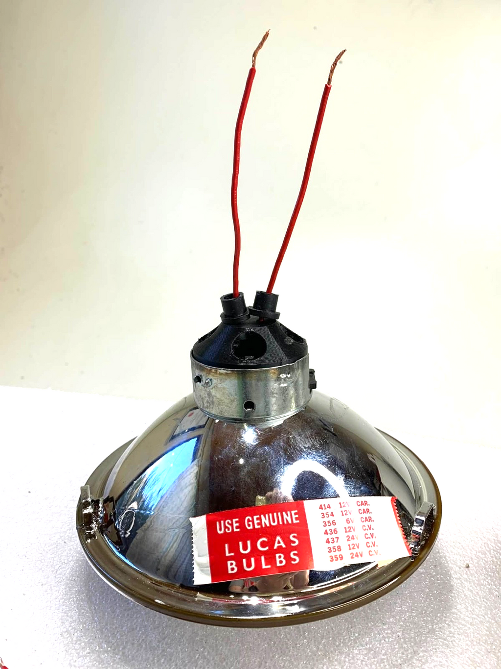 NOS PAIR Lucas 7” Head Lights & 2 Halogen Bulbs for RH Drive Vehicles Universal - Bluemoon Classic Parts