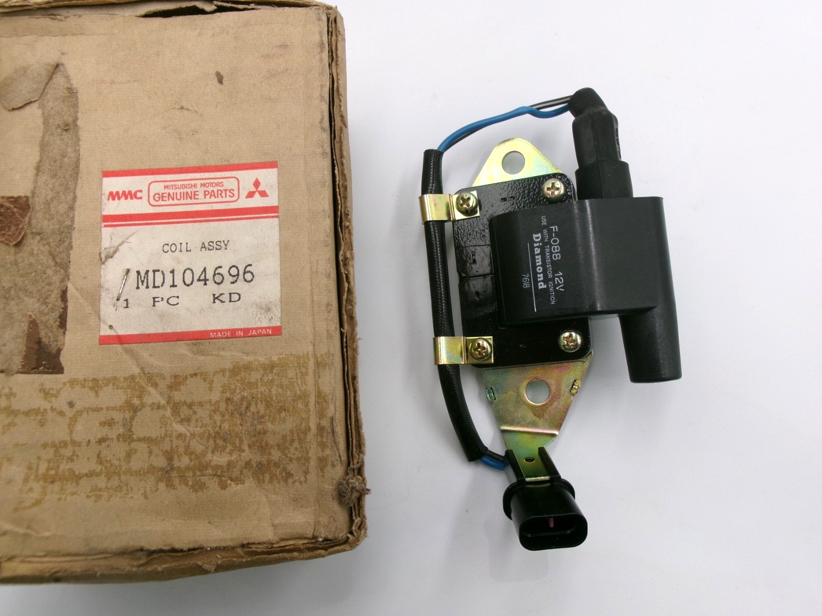 NOS OEM Genuine Mitsubishi Ignition Coil Assembly Part MD104696 Galant HG HH + - Bluemoon Classic Parts