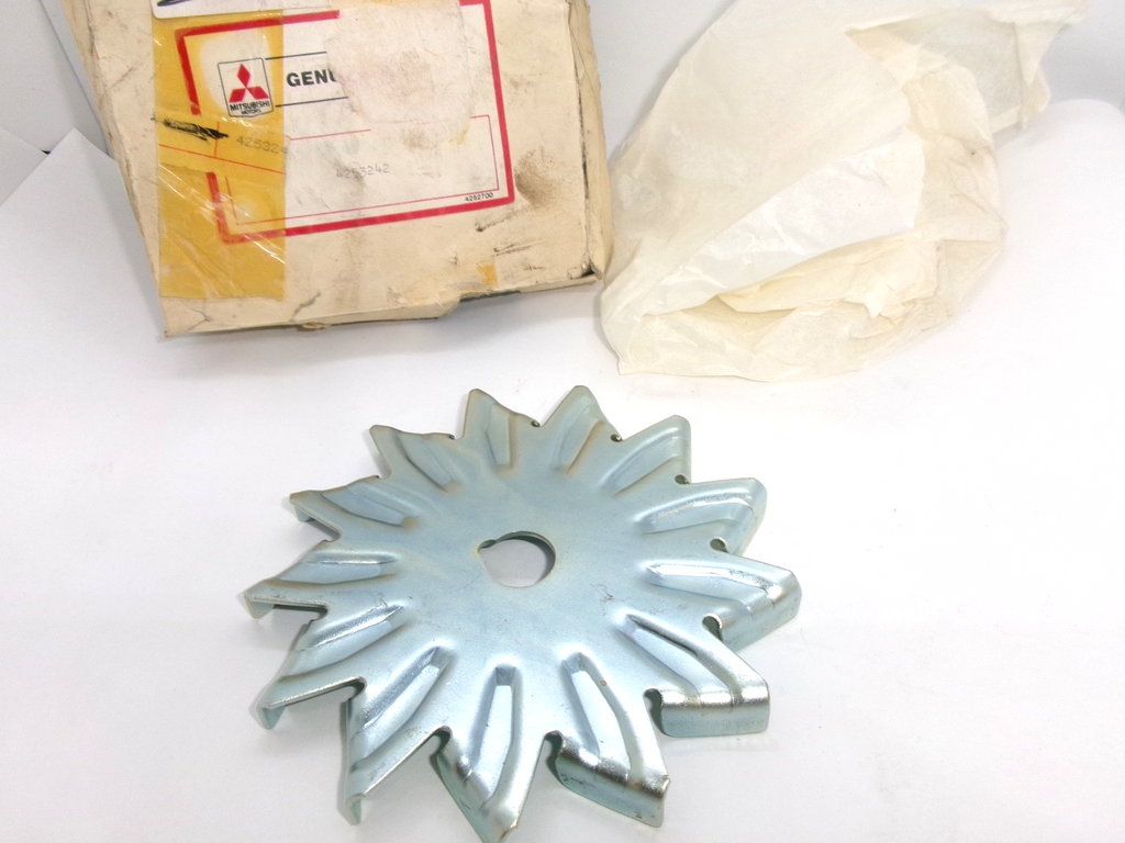 OEM NOS Fan for Mitsubishi 12v Alternators for 4WD & other vehicles - 17mm Shaft - Bluemoon Classic Parts