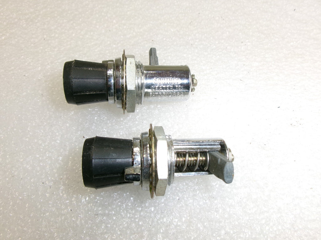 2 x Universal New Old Stock Southco Variable 0-13mm Compression Latches - Bluemoon Classic Parts