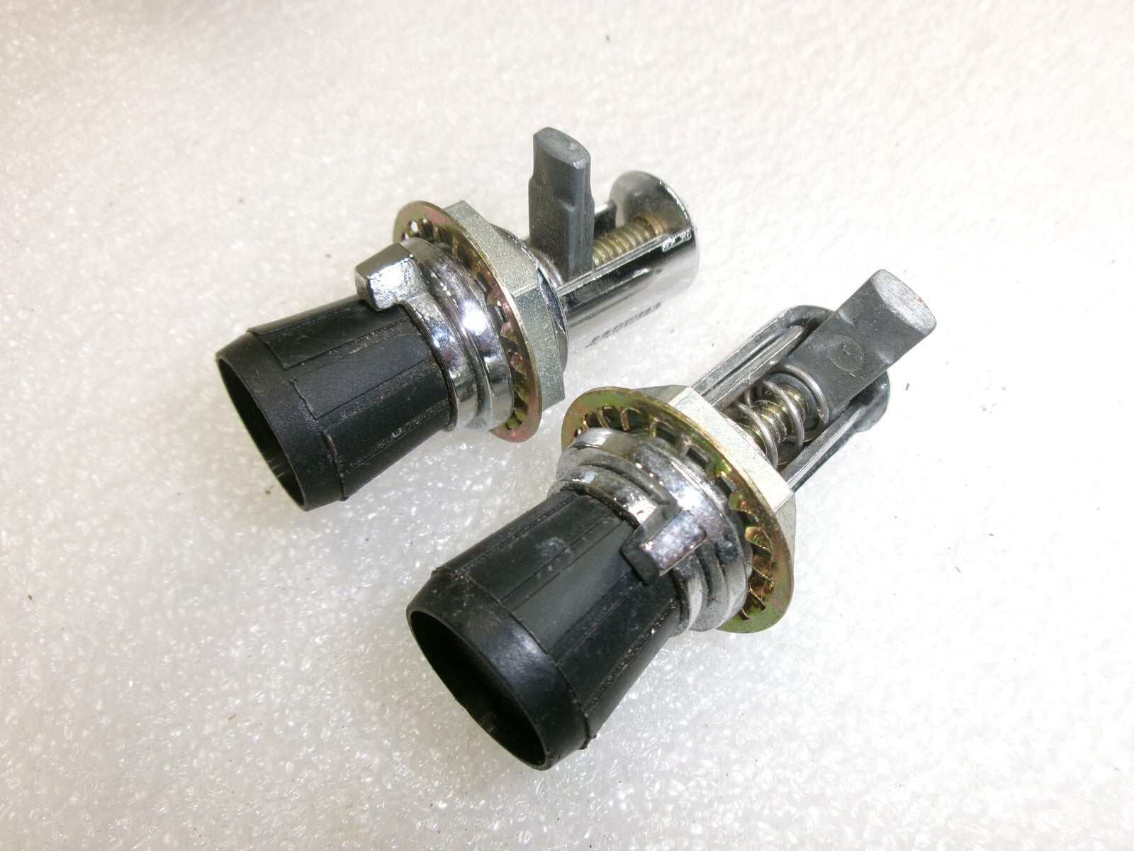 2 x Universal New Old Stock Southco Variable 0-13mm Compression Latches - Bluemoon Classic Parts