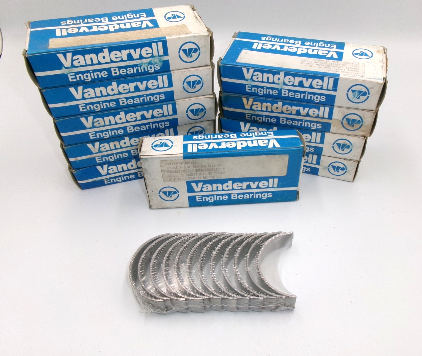 NOS 1966-68 Ford V4 Corsair Zephyr Transit Vans 4B1641 CONROD Bearings +.010" - Bluemoon Classic Parts