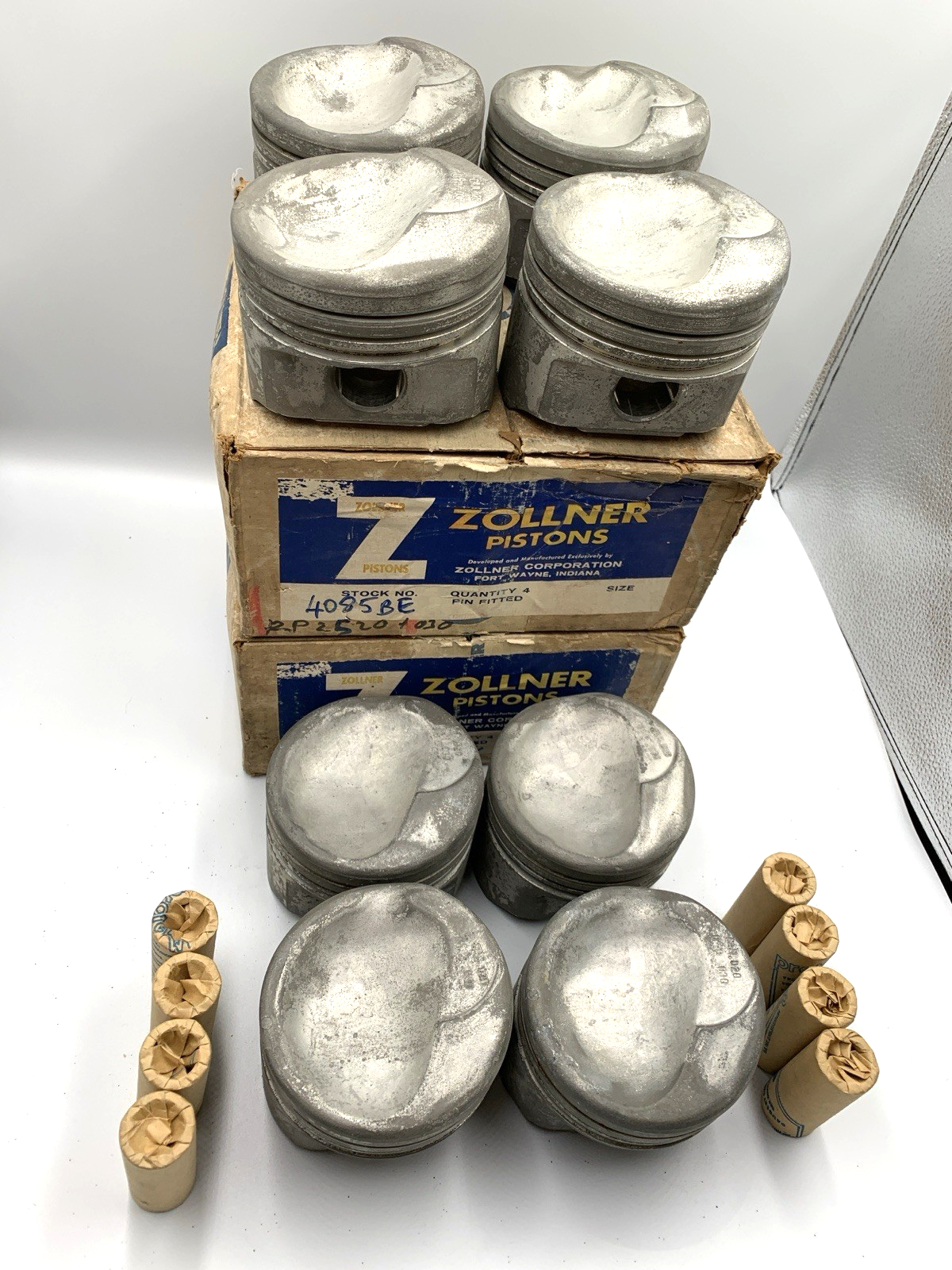 NOS International V8 392 Scout ACCO Pistons & Pins +.030" Over - Contour Top - Bluemoon Classic Parts